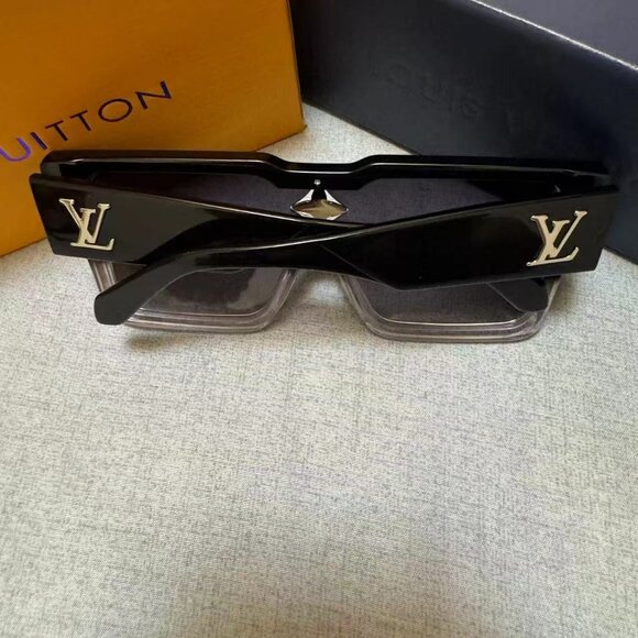 Louis Vuitton Black Sunglasses - Picture 3 of 7